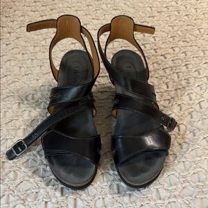 Taos Footwear Black Minimalist Sandals